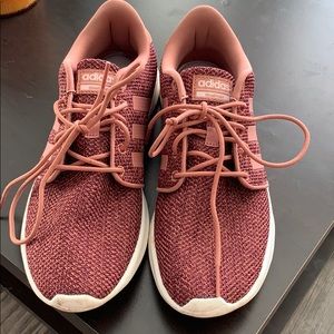 Adidas cloudfoam tennis shoes